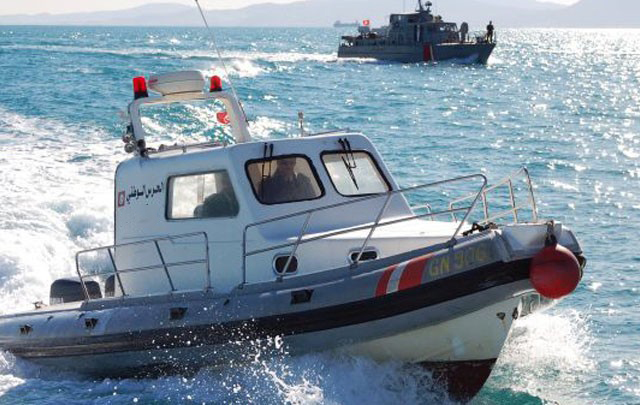 إحباط مخطط لعملية إجتياز للحدود البحرية خلسة وإلقاء القبض على 30 تونسيا 